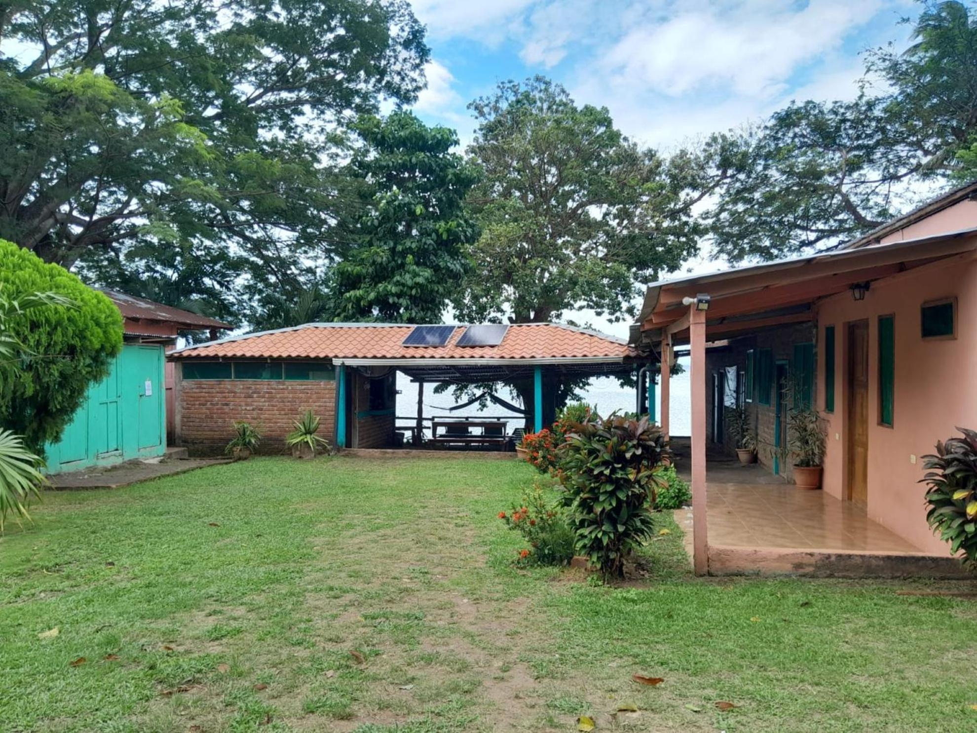 Hostel Los Chocoyos Mérida 외부 사진